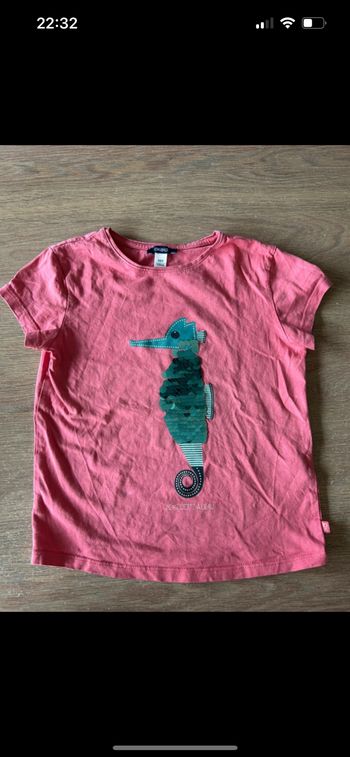 Teeshirt rose motif hippocampe 8 ans manches courtes