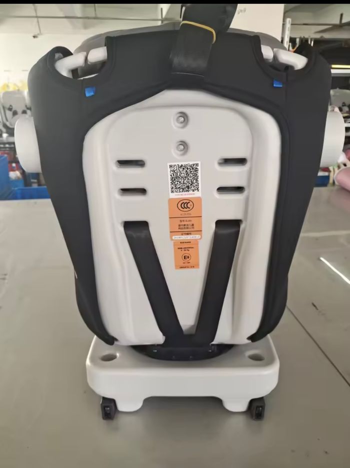 Siège auto bébé siège enfant - photo numéro 2