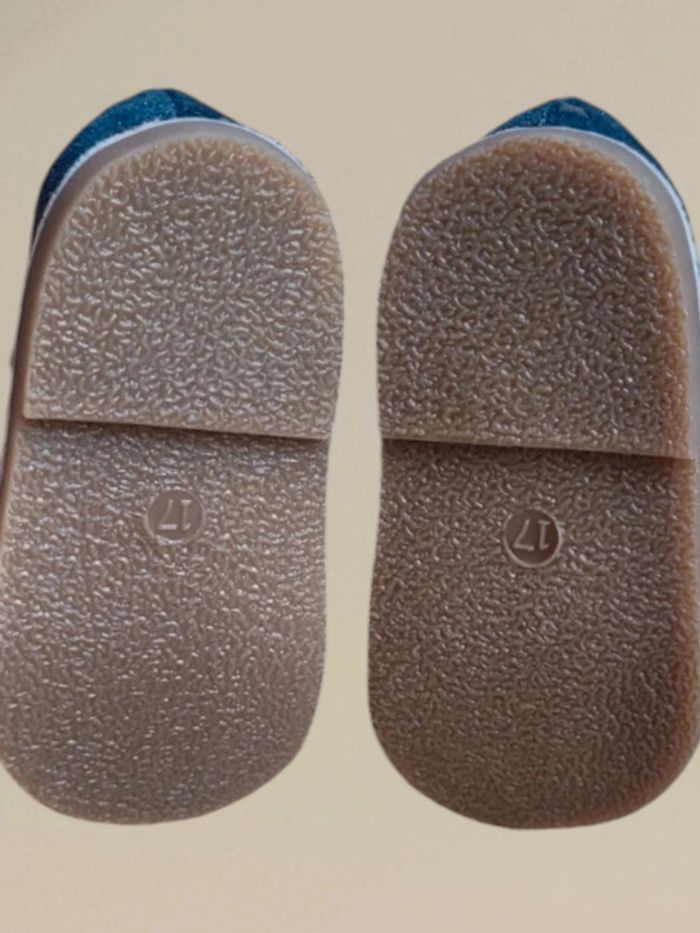 Chaussures Freemouss Pointure 17 - photo numéro 5