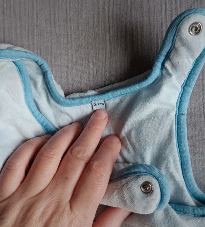 Turbulette taille naissance à 6 mois en très bon état - photo numéro 3