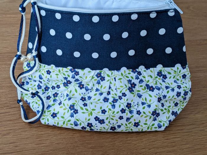 Pochette à pois et fleurie - photo numéro 5