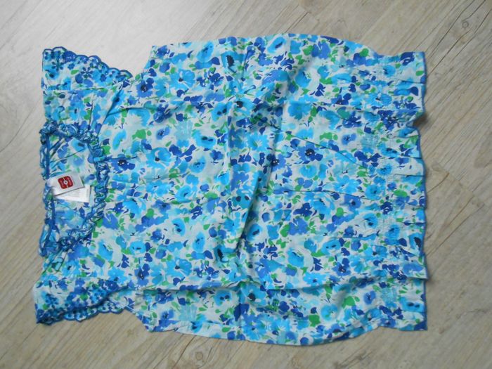 Lot de 2 T-shirts fleuris - photo numéro 3