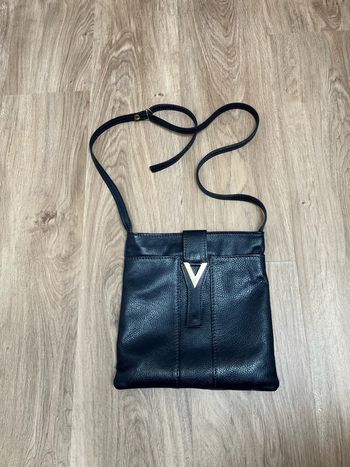 Sac à main couleur bleu marine à bandoulière très bon état