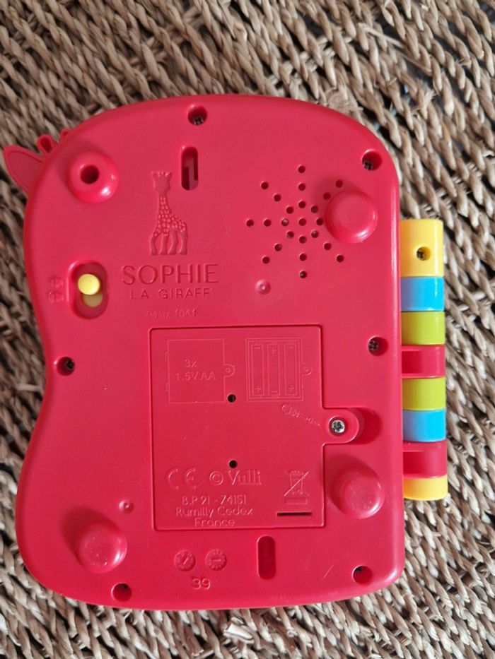 Livre musicale et lumineux Sophie la girafe 🦒 - photo numéro 3