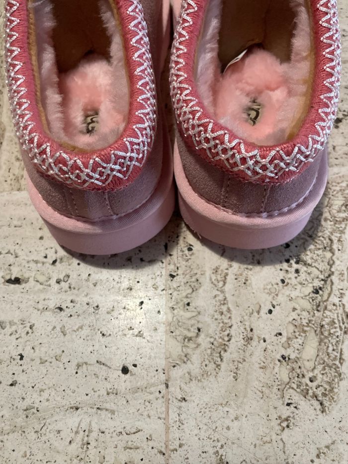 UGG Tazz Neuve - Taille 37, Tropical Pink Enfants - photo numéro 5