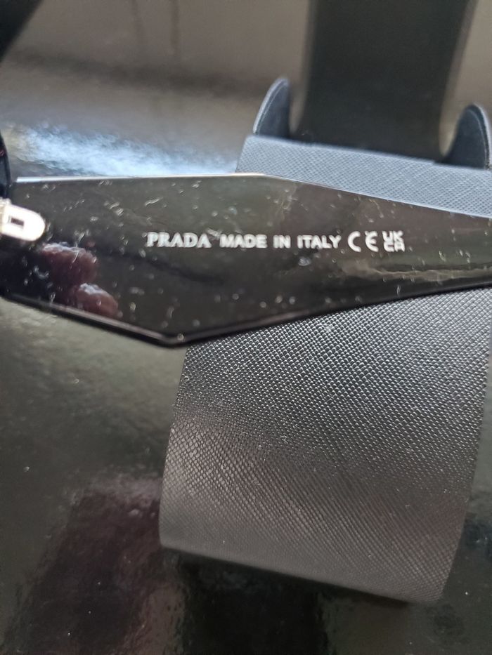 Solaire  Prada - photo numéro 4