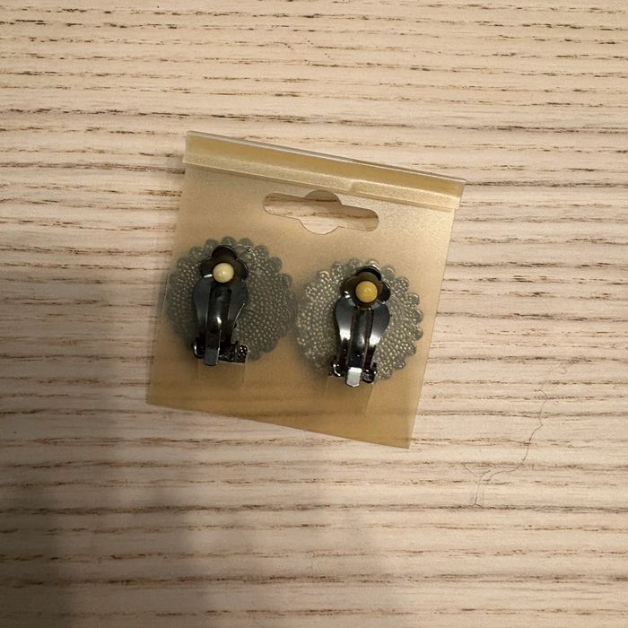 Boucles d’oreilles à clips • noir • neuves 🌿 - photo numéro 2