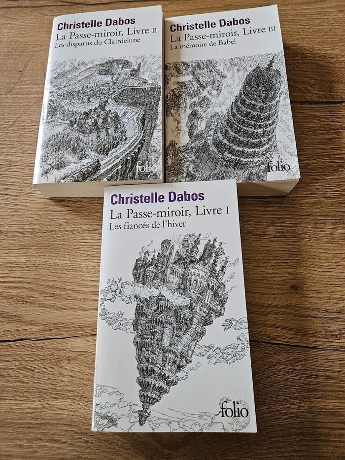La passe-miroir de Christelle Dabos (3 tomes)
