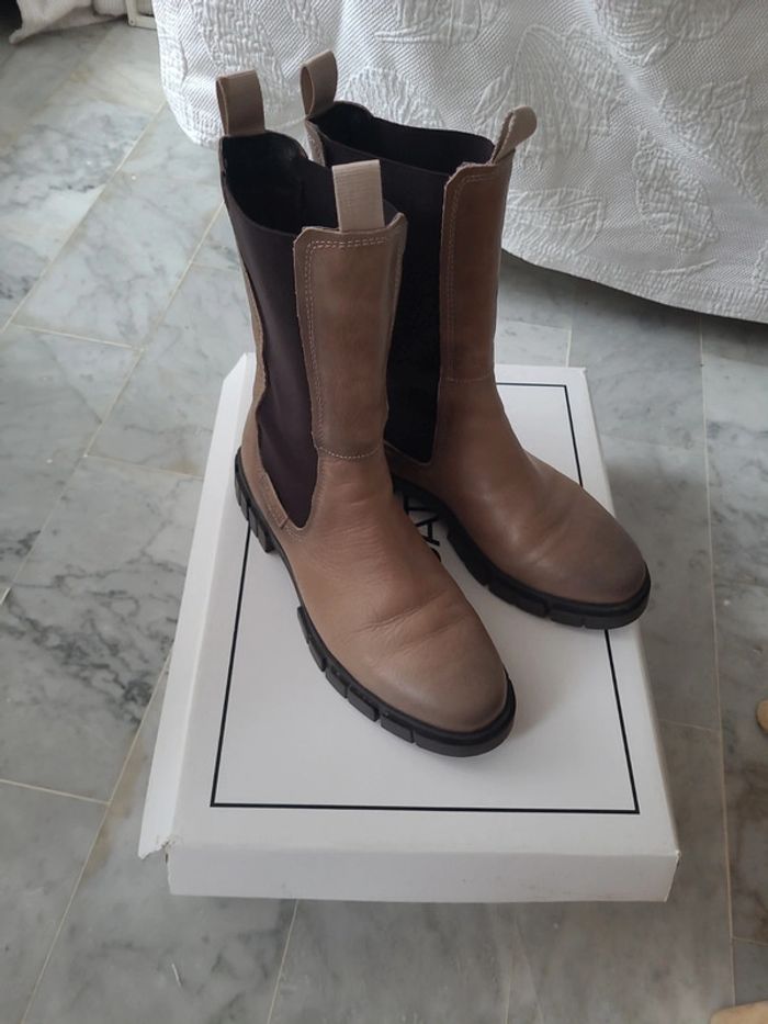 Bottines bagatt en cuir pointure 40 couleur taupe - photo numéro 3
