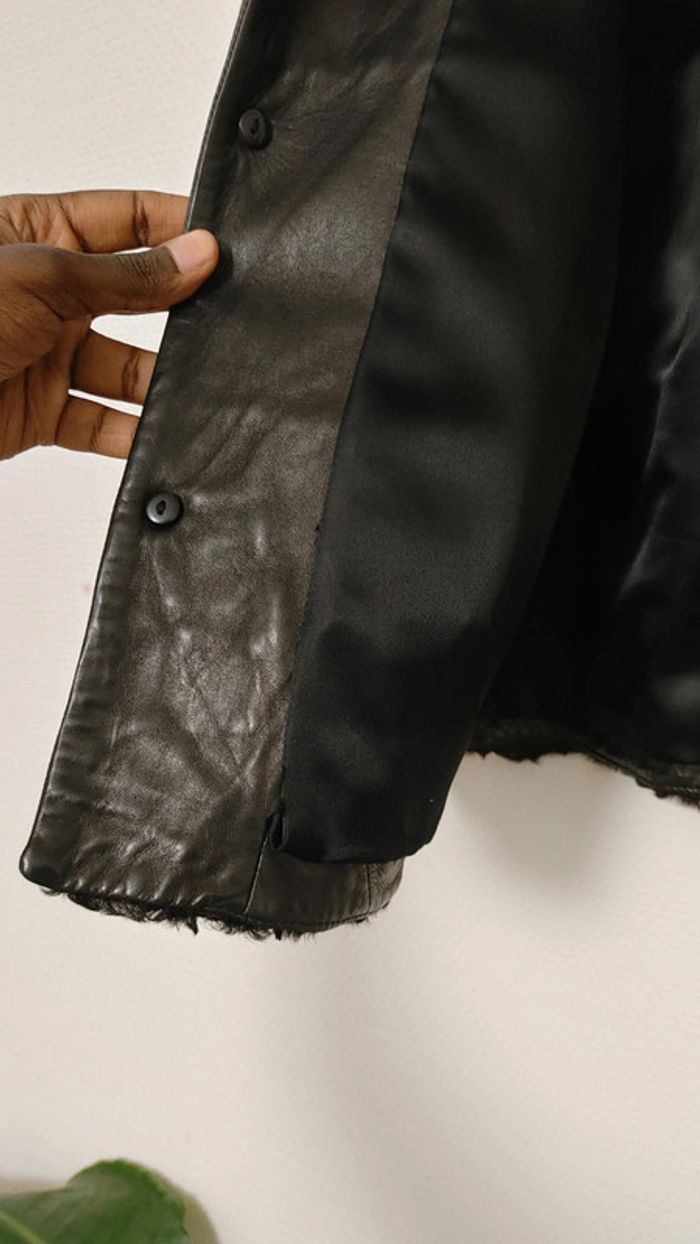 Très belle veste noir artisanale vintage en mouton retourné et cuir made in France épaulettes - photo numéro 6