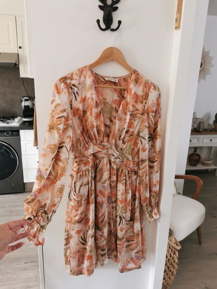 Robe à manches longues col V - Terracotta, parme et dorée - photo numéro 2