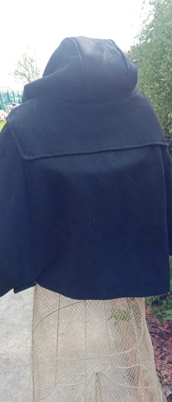 Manteau type poncho court