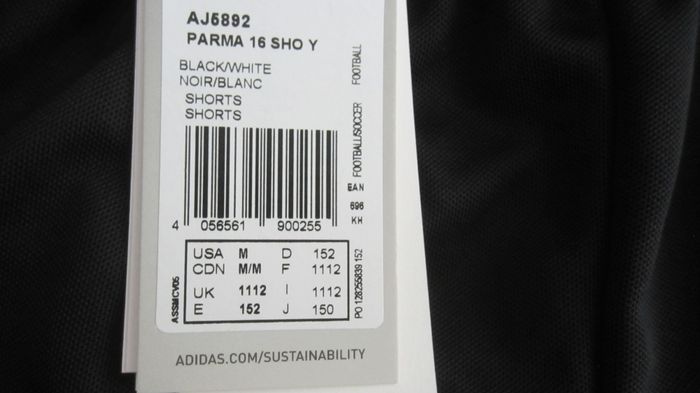 Short neuf Adidas - photo numéro 3