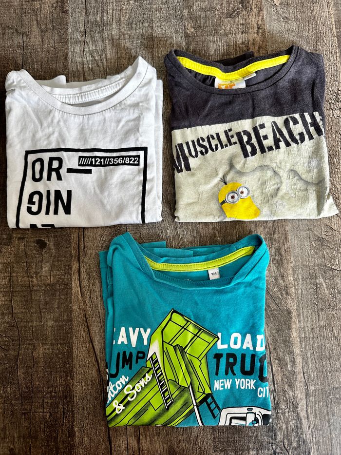 Lot n’1 de 7 t-shirts divers 4 ans - photo numéro 2