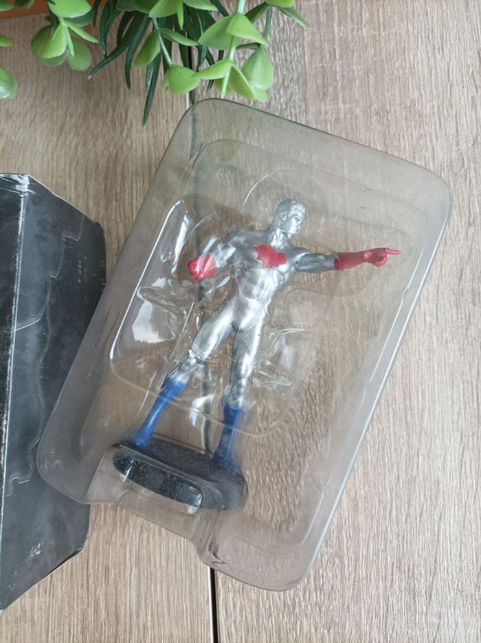 Figurine Captain Atom DC Comics Eaglemoss Super Hero - photo numéro 3