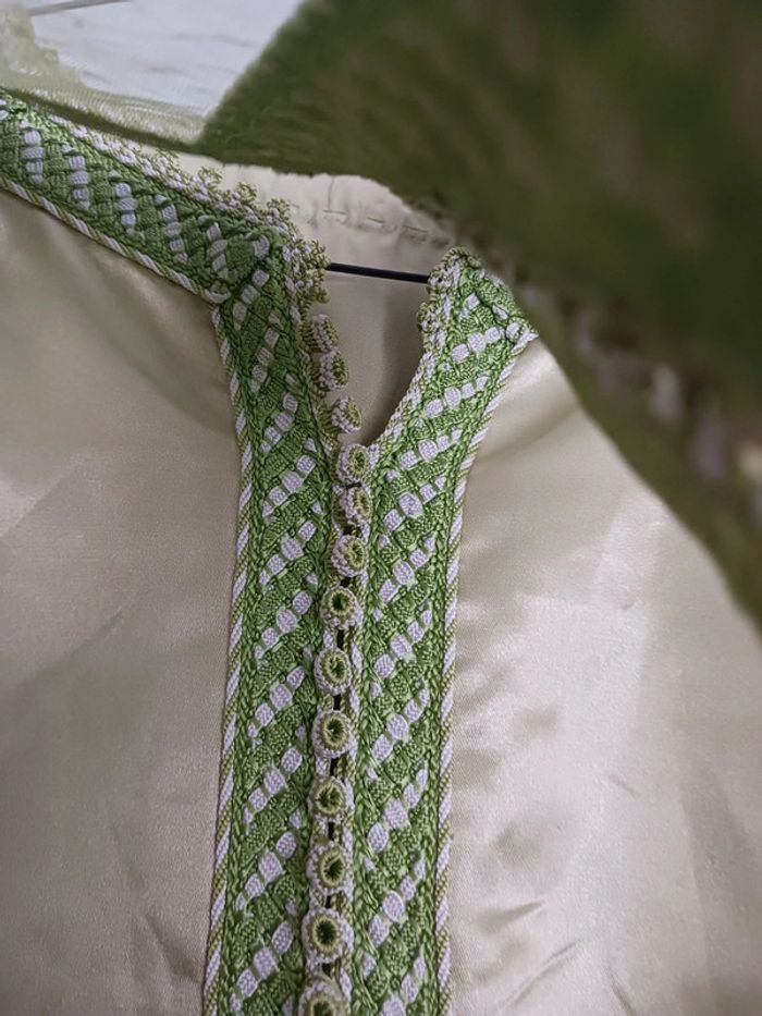 Caftan vert ouvragé taille XL - photo numéro 5