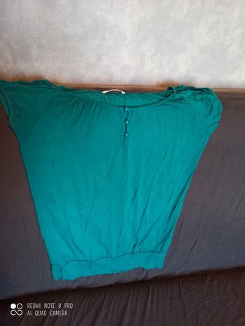 Haut turquoise