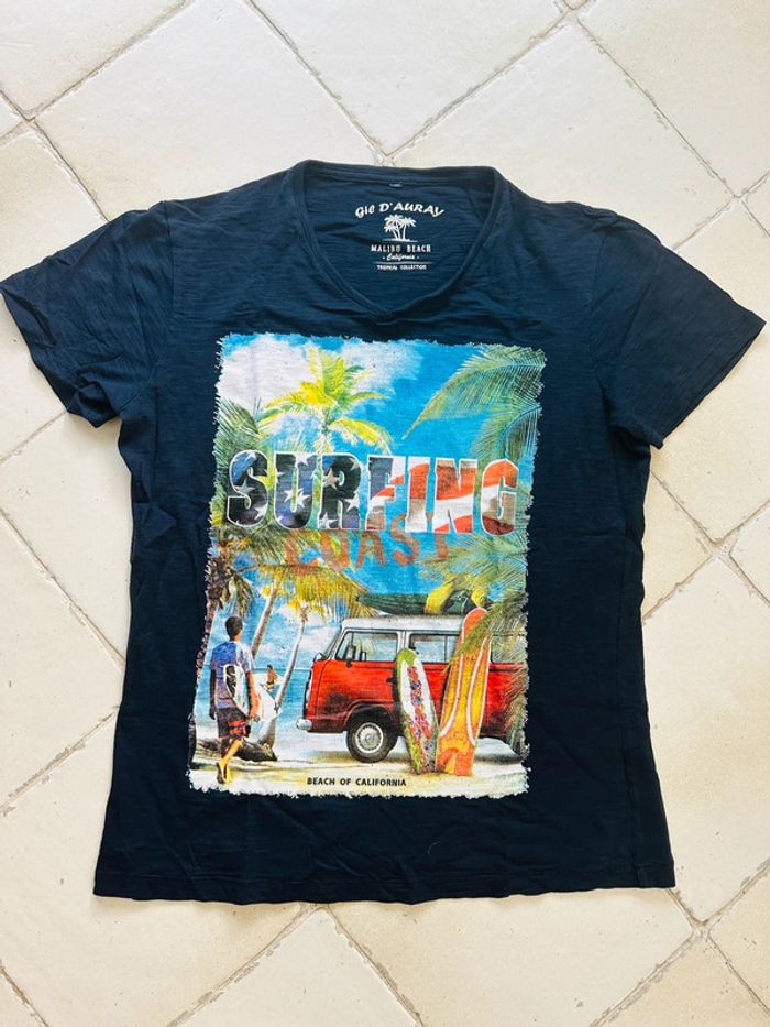 T-shirt manches courtes noir à motifs imprimés