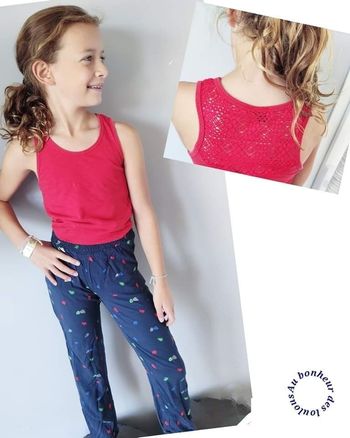 8 ans ensemble été Teeshirt Kiabi et pantalon fluide Gémo