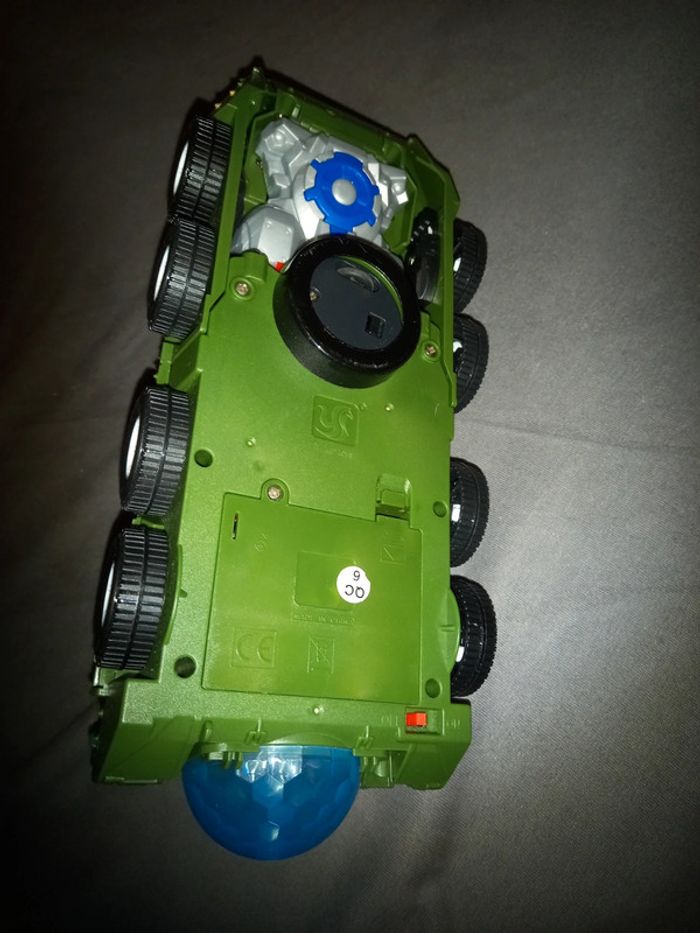 Char robot blindé lumineux sonore - photo numéro 11