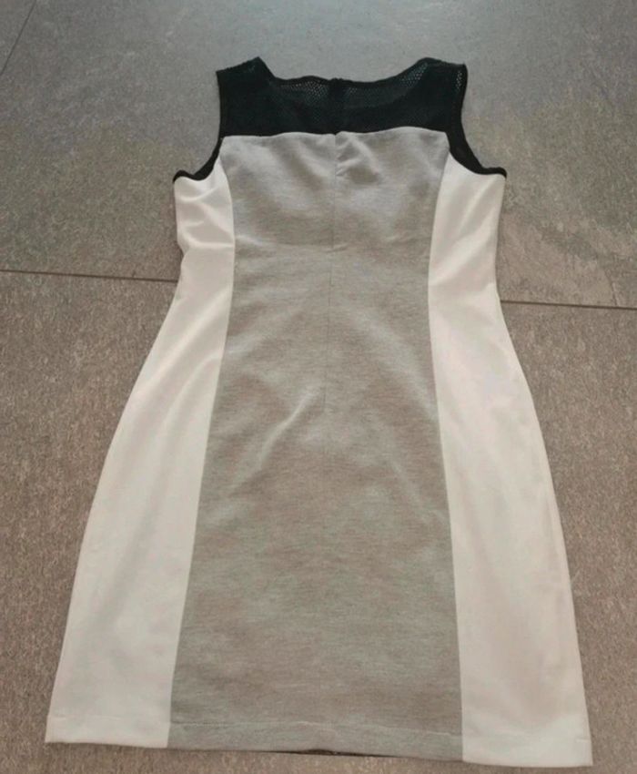 Robe sans manches chic femme S 36 NEUVE - photo numéro 2