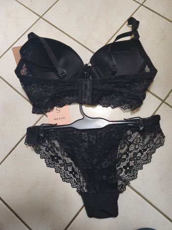 Ensemble lingerie noir 85B/ 36