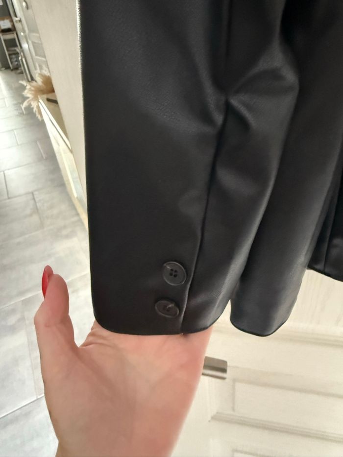 Veste noir en similicuir taille Xl marque Molly bracken - photo numéro 6