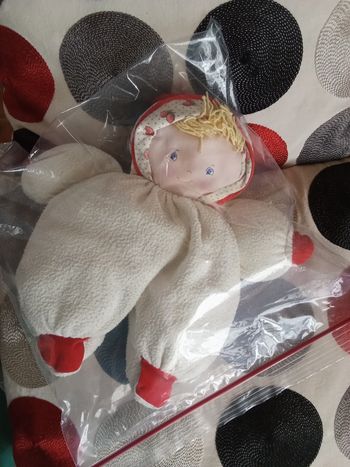 doudou Corolle Elastidoux 1995 peluche poupée chiffon tissu Corolle de 1995 vintage ancienne Elastidoux absence col d'occasion tissu polaire crème blanc propre pas de trou