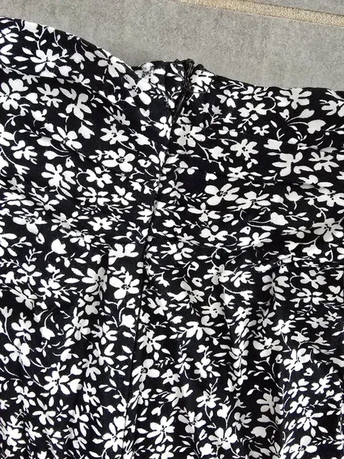 Short fleurie taille haute - photo numéro 4