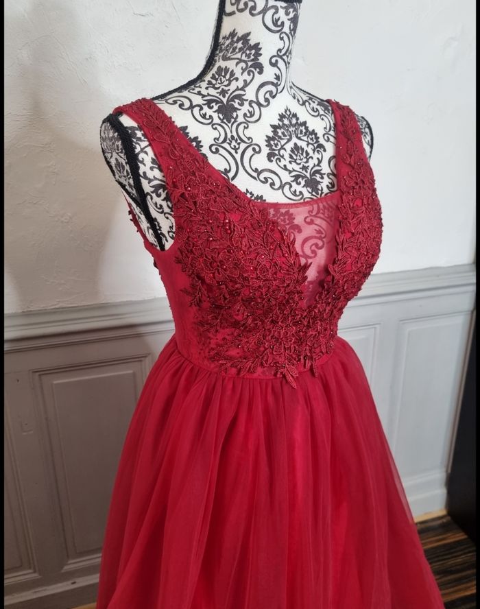 robe cérémonie longue buste dentelle et bas en tulle bordeaux Taille 38 - photo numéro 2