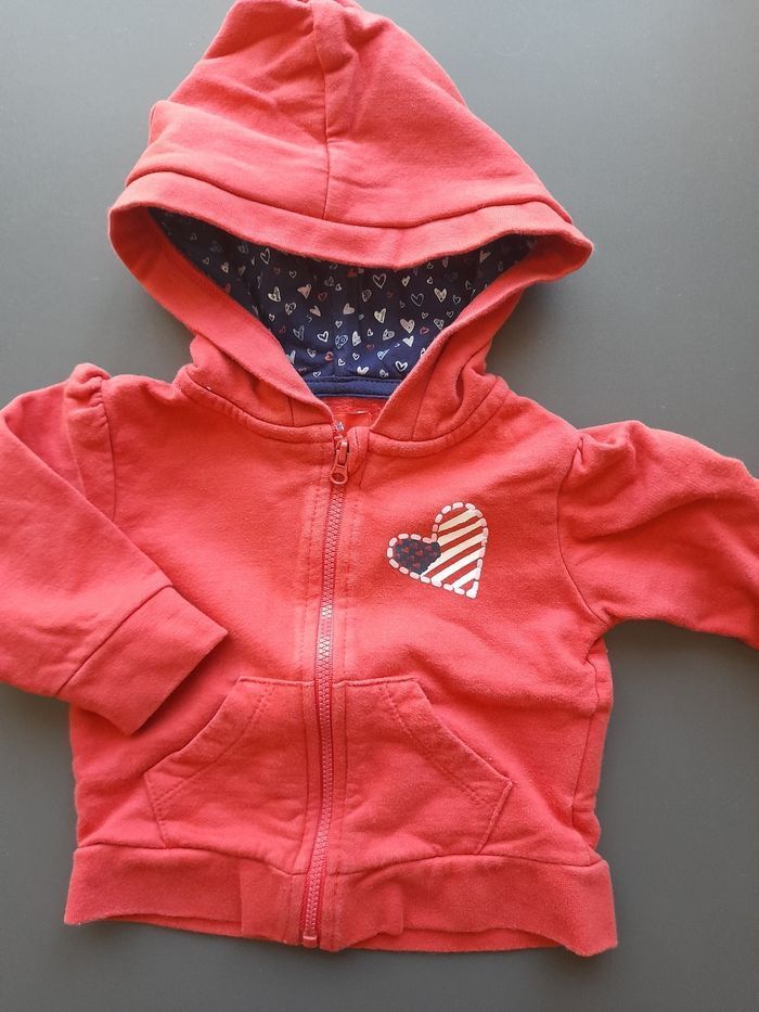 Sweat a capuche 6mois