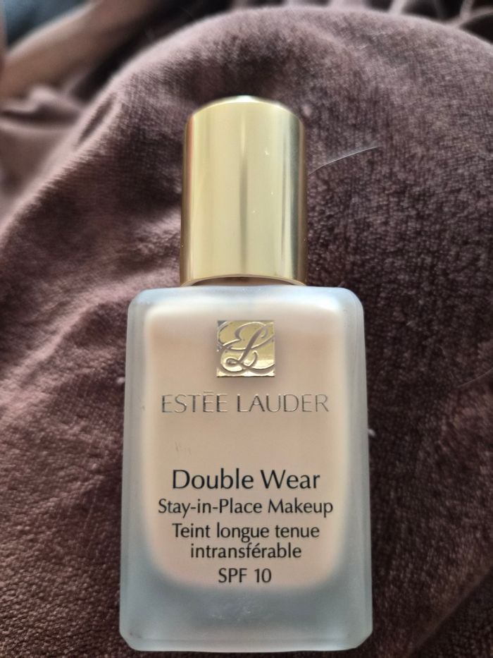 Fond de teint Double wear 1N1 ivory nude de Estée Lauder