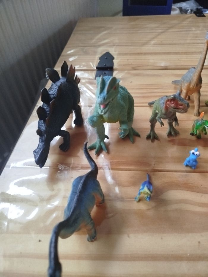 Lot dinosaures - photo numéro 2