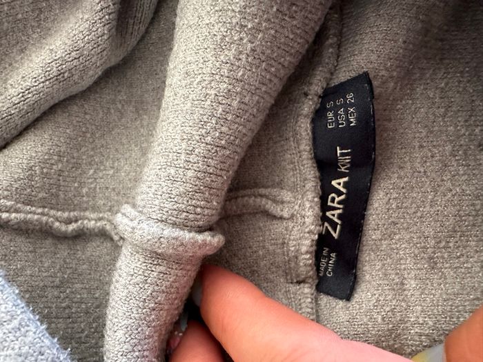 - Sweat Zara - Taille S - Très bon état - photo numéro 2