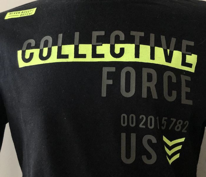 T-shirt noir et vert - 5 Ans - photo numéro 2