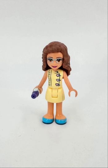 Lego Figurines Friends : Olivia fait ses calculs de Chimiste