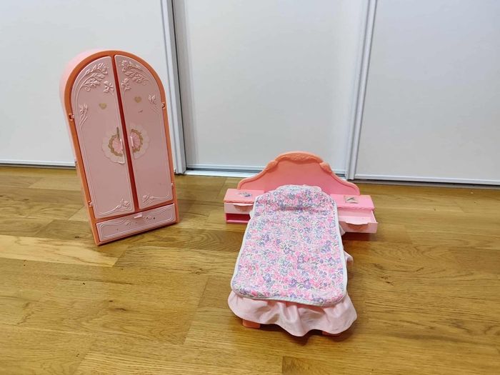 Panoplie des Barbies et accessoires - photo numéro 5