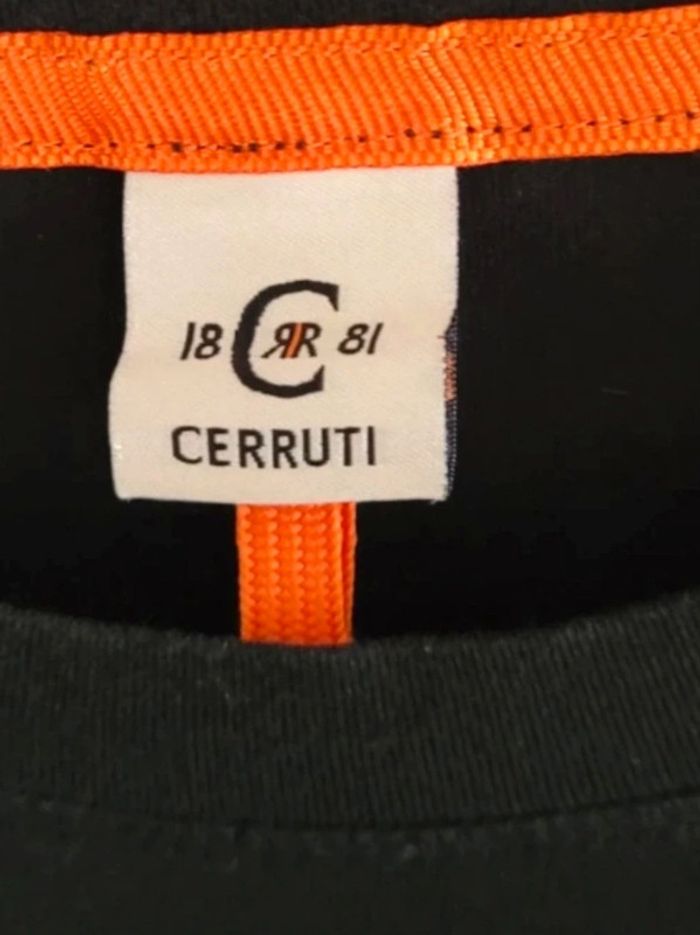 T-shirt Cerruti Taille M - photo numéro 3