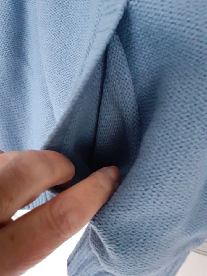 Cardigan façon Tricot blanche porte - photo numéro 3