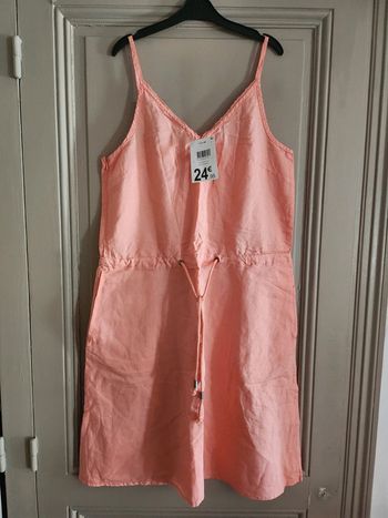 Robe 40 neuve