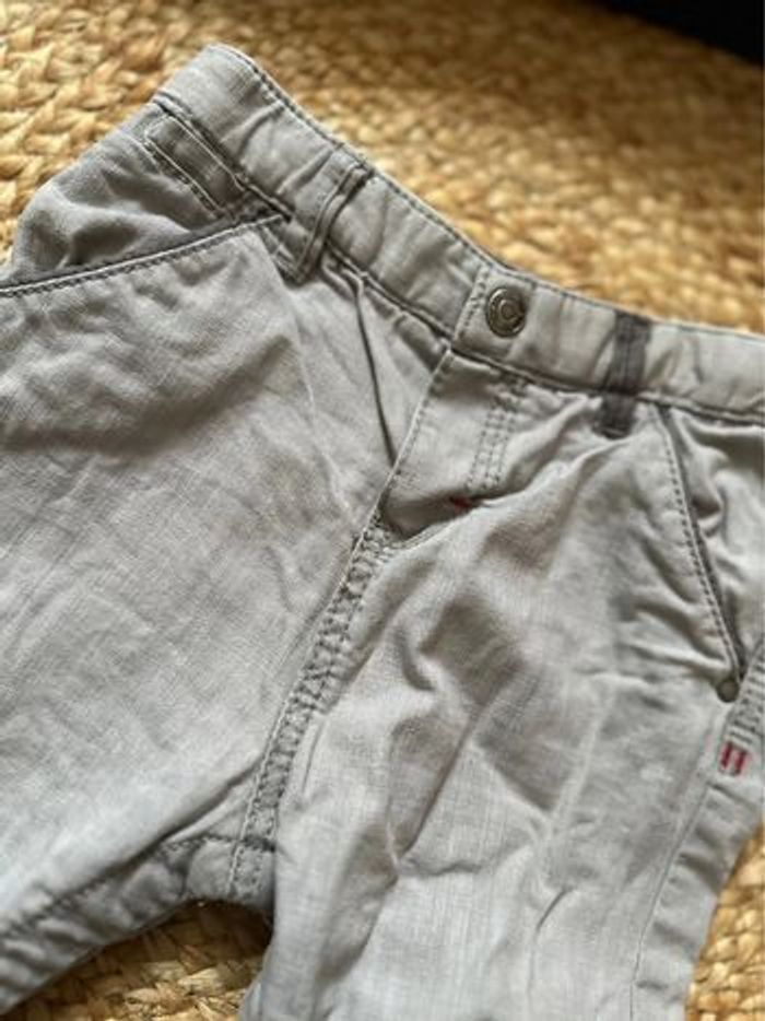 Jeans • 12M - photo numéro 2