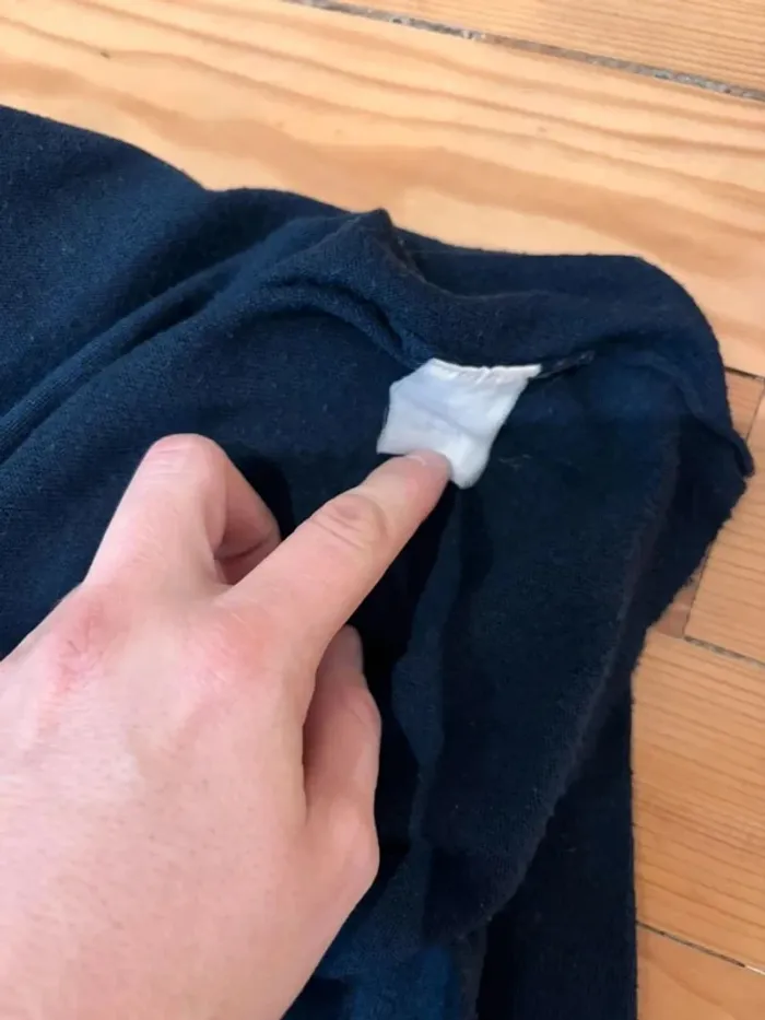 Pull bleu marine - photo numéro 6