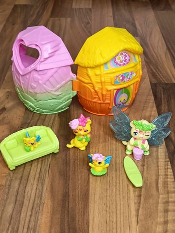 Maison Hachtimals et ses personnages 