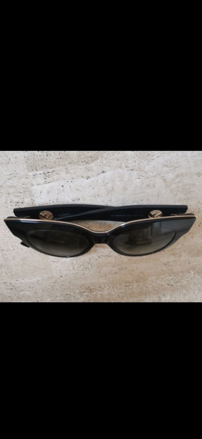 Lunettes de soleil FENDI - photo numéro 6