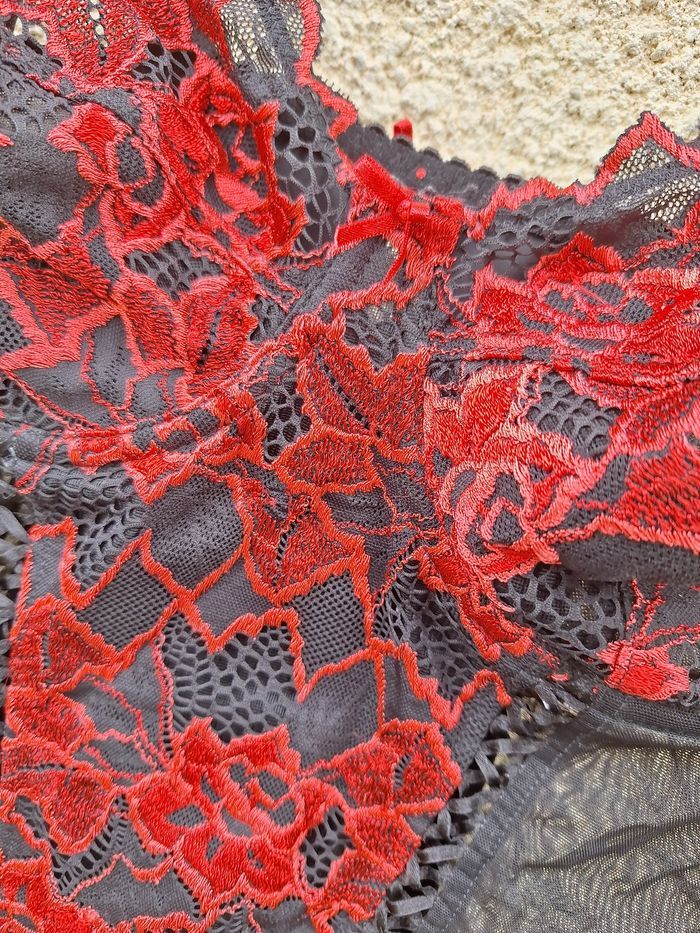 👙 Body  Sans Complexe 100D - photo numéro 3