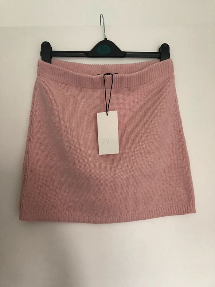 Superbe belle mini jupe en maille taille haute Zara neuve avec étiquette taille M