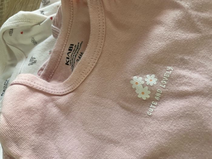 Lot de bodies 24 mois Kiabi fille - photo numéro 2