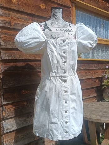 Robe blanche NA-KD taille 42 Introuvable sur le net