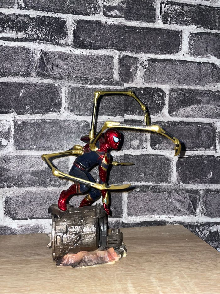 Figurine Spiderman Avengers EndGame - photo numéro 3