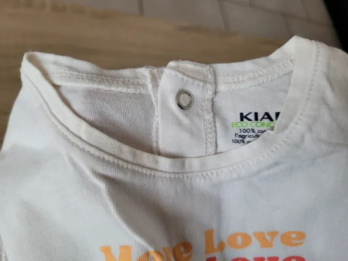 Lot de 4 tee-shirts fille en 9 mois - photo numéro 17